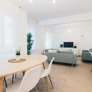 https://amalur-apartment-by-people-rentals.basquecountryhotels.org